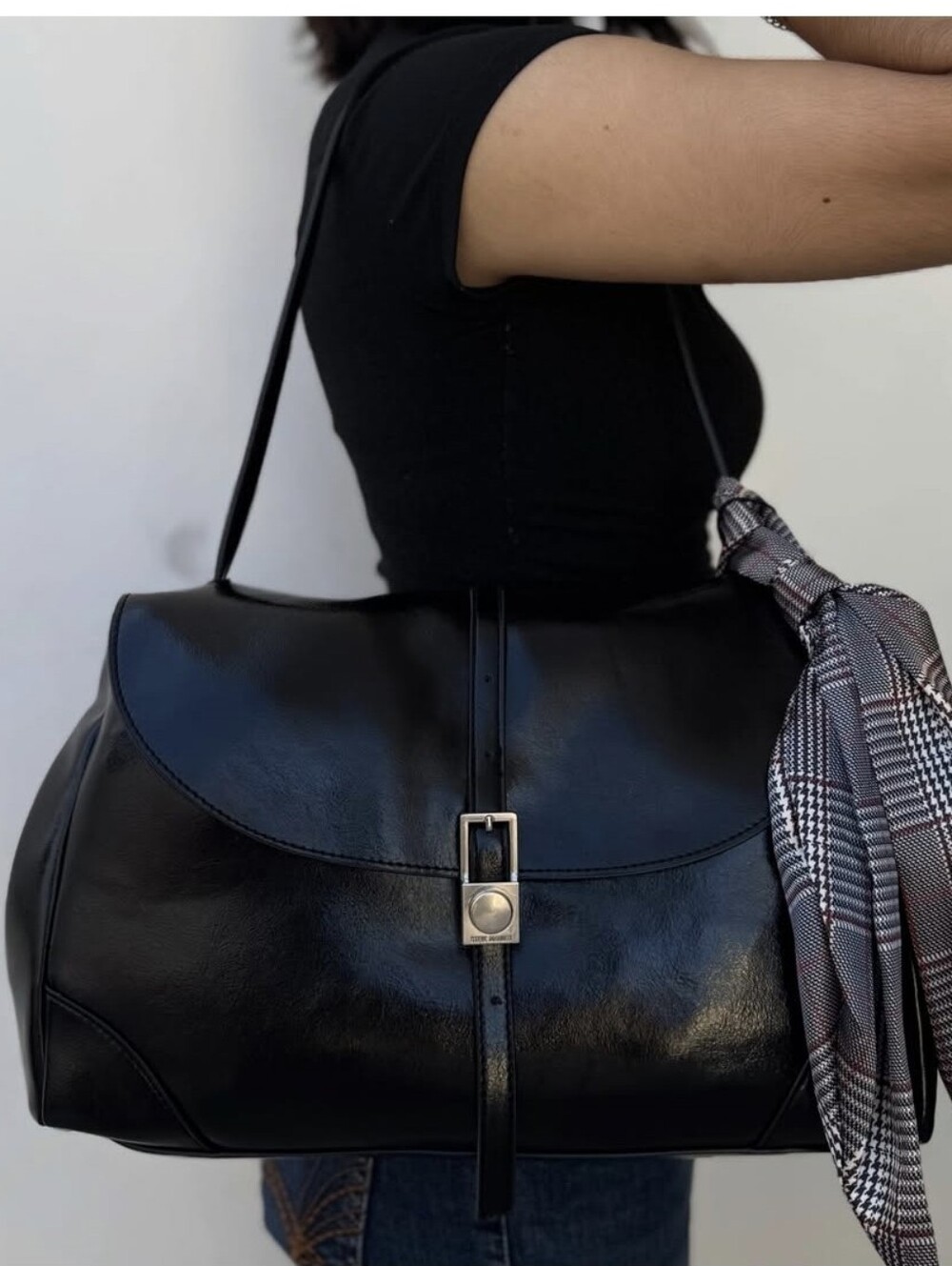 Steve Madden Black Shoulder Handbag with Scarf